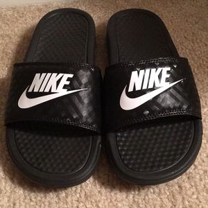 Nike slides